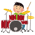 「ドラムを叩くアニメキャラといえば？」