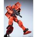 「MG 1/100 キャスバル専用ガンダム Ver.3.0」4,950円（税込）（C）創通・サンライズ