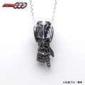 「仮面ライダーオーズ　アンク　silver925ネックレス」12,100円（税込）(C)石森プロ・東映