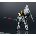 「GUNDAM UNIVERSE RX-93 νGUNDAM」3,000円（税別）（C）創通・サンライズ（C）SOTSU・SUNRISE