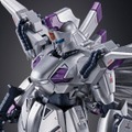 「RE/100 1/100 ビギナ・ギナ ［エクストラフィニッシュ］」7,040円（税込）（C）創通・サンライズ