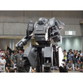 【ワンフェス2012夏】搭乗可能な巨大ロボット「クラタス」、幕張メッセに立つ！