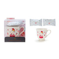 「ハローキティ×ピエール･エルメ コラボデザインシリーズ」マグカップ&お菓子セット 3300円（税込）（C）’21 SANRIO 著作（株）サンリオ