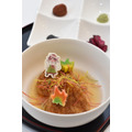 MGカフェコラボメニュー「絆のおにぎりだし茶漬け」1,430 円（税込）『ちはやふる展』（Ｃ）末次由紀／講談社