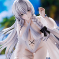 「『アズールレーン』ハーマイオニー ピュアホワイトホリデーVer.」22,000円（税込）（C）2017 Manjuu Co.,Ltd. & Yongshi Co.,Ltd. All Rights Reserved.（C）2017 Yostar, Inc. All Rights Reserved.