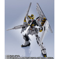 「METAL ROBOT魂 ＜SIDE MS＞ νガンダム（ダブル・フィン・ファンネル装備型）」17,050円（税込）（C）創通・サンライズ