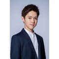 AZALEA スタッフ役浅野郁哉