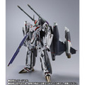 「DX超合金 VF-25F トルネードメサイアバルキリー (早乙女アルト機) リバイバルVer.」33,000円（C）2009 BIGWEST/MACROSS F PROJECT