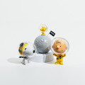 スヌーピーミュージアムの限定カプセルトイ「カプセルフィギュア アストロノーツ」（C）2025 Peanuts Worldwide LLC