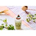 Holiday Picnic Cafeの「ミッフィーのふわふわそのぎ抹茶ラテ」（C）Mercis bv