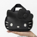 『HELLO KITTY × BRILMY 中身が見えて時短がかなう ズボラに優しいコスメポーチ BOOK BLACK ver.』　