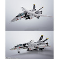 HI-METAL R　VF-0Sフェニックス(ロイ・フォッカー機) ＋ QF-2200D-B ゴースト