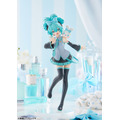 「POP UP PARADE 初音ミク×シナモロール 初音ミク シナモロールコラボVer. L size 完成品フィギュア」