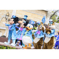 ミッキーたちがTDS25周年衣装で登場！人気ショー「ダンス・ザ・グローブ！」写真解禁