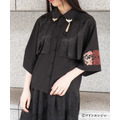『劇場版モノノ怪 第三章 蛇神』× axes femme 「【劇場版モノノ怪】刺繍ブラウス」着用イメージ