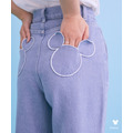 Areeam Disney Collection「Mickey＆Minnie」ミッキー/ストレートデニムパンツ（Light Indigo）着用イメージ