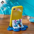 「一番くじ〈スティッチ〉Every day with you!」C賞：一緒にブレイク♪スマホスタンド　使用イメージ