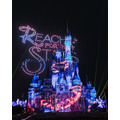 東京ディズニーランド初のドローンが夜空を舞う!9月終了人気キャッスルプロジェクション、感動のフィナーレ