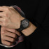 阿良々木暦モデル腕時計／19,800円(税別)（C）西尾維新／講談社・アニプレックス・シャフト