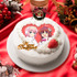 「2020クリスマスケーキ<まちカドまぞく>」（C）伊藤いづも・芳文社／まちカドまぞく製作委員会