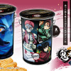 「鬼滅の刃 無限城編」猗窩座 “さあ買おうか？宴の時間だ”― 美麗＆大迫力のデザイン缶登場！鬼オン（オニオン）スナック入り♪・画像