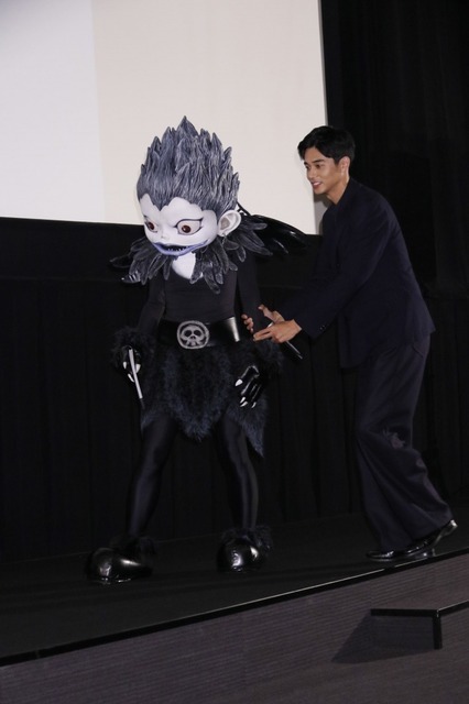 （C）大場つぐみ・小畑健／集英社 （C）2016「DEATH NOTE」FILM PARTNERS（C）2016 by AVEX MUSIC PUBLISHING INC.