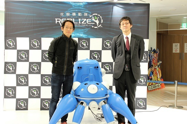 タチコマが実機で接客、スマホアプリと連携した「商品受け渡しサービス」がI.Gストアにて開始