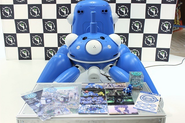 タチコマが実機で接客、スマホアプリと連携した「商品受け渡しサービス」がI.Gストアにて開始