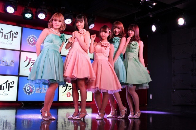 「クラシカロイド」楽曲担当のバクステメンバーによるミニライブ開催 ファンが“記者”になって質問も