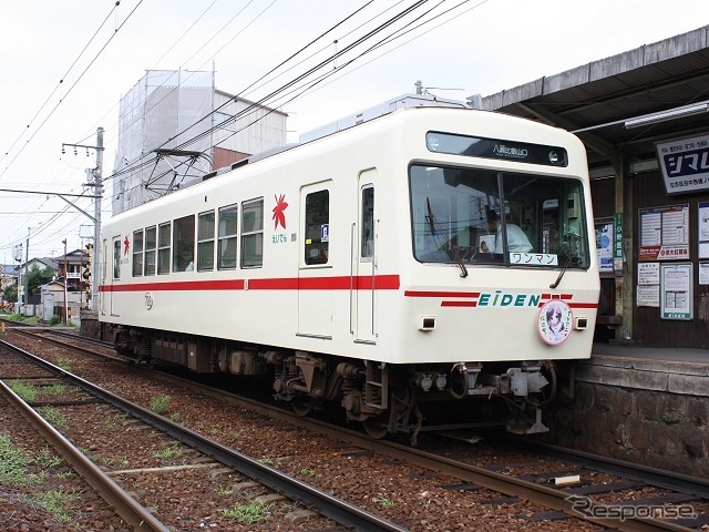 現在の「きんモザ」ラッピング車両は700系の722号で運行されている。写真は「ハナヤマタ」ヘッドマーク車両として運行されていた頃の722号（2014年7月）。