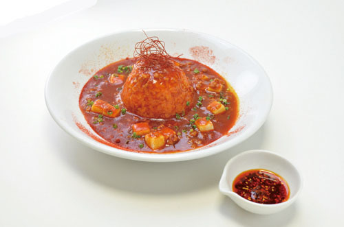 （C）高橋和希 スタジオ・ダイス/集英社・テレビ東京・NAS