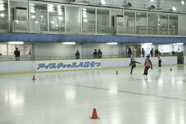 （c）はせつ町民会/ユーリ!!! on ICE 製作委員会