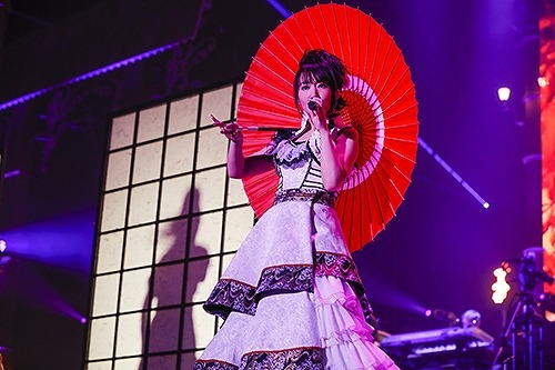 水樹奈々、ツアー最終公演 和テイストでファンを魅了