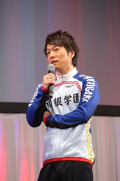 「弱虫ペダル」ステージに箱学メンバー勢ぞろい！小野大輔＆内田雄馬もサプライズ登場【AJ2017】