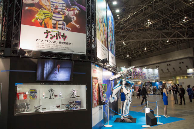 サテライトブースは「マクロスデルタ」や「戦姫絶唱シンフォギアGX」グッズを販売【AJ2017】