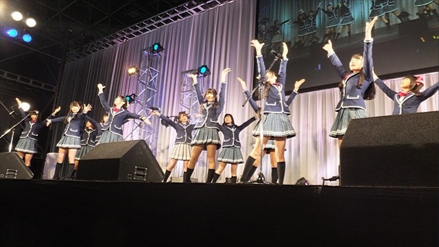 「青空アンダーガールズ！」開発秘話と声優陣20名のライブパフォーマンスがステージを彩る【AJ2017】
