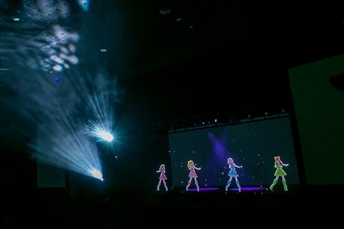 アイドルたちが現実に降臨？ DMM VR THATER「アイカツスターズ！イリュージョンShow Time」レポート