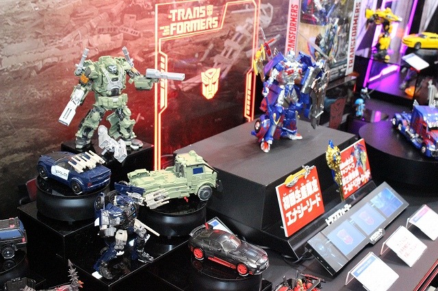 「スナックワールド」「トランスフォーマー」が人気のタカラトミーブース【おもちゃショー2017】