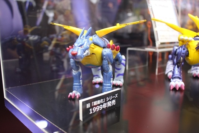 「コン・バトラーV」超合金に！「天空のラピュタ」「デジモン」懐かしいアニメがいっぱいのバンダイ【おもちゃショー2017】