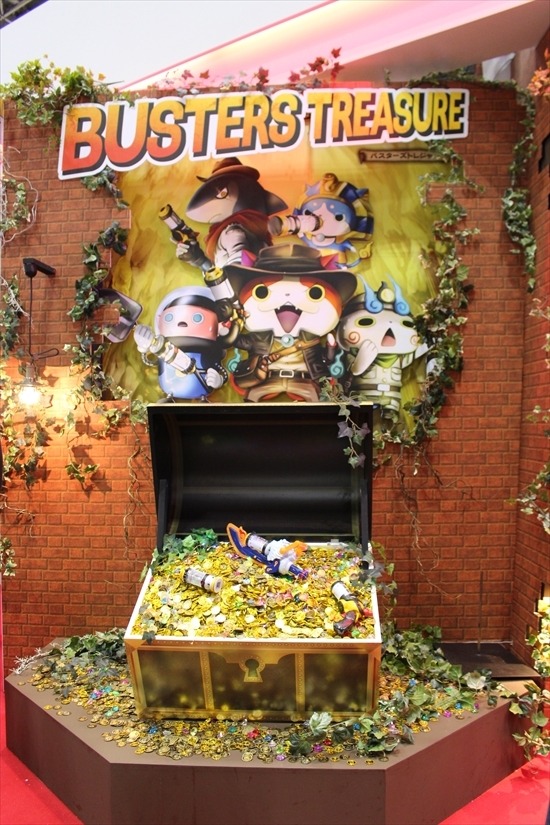 「妖怪ウォッチ」「プリキュア」に「ウルトラマン」「仮面ライダー」まで盛りだくさんなバンダイブース【おもちゃショー2017】