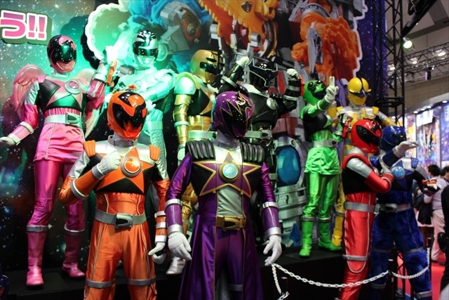 「妖怪ウォッチ」「プリキュア」に「ウルトラマン」「仮面ライダー」まで盛りだくさんなバンダイブース【おもちゃショー2017】