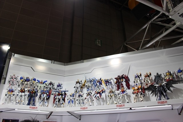 「ガンダム」「スター・ウォーズ」フィギュアやプラモがずらりと並ぶバンダイブース【おもちゃショー2017】