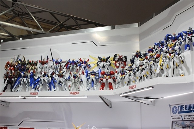 「ガンダム」「スター・ウォーズ」フィギュアやプラモがずらりと並ぶバンダイブース【おもちゃショー2017】