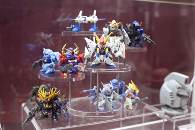 「ガンダム」「スター・ウォーズ」フィギュアやプラモがずらりと並ぶバンダイブース【おもちゃショー2017】