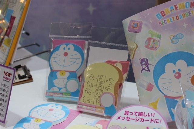 「ポケモン」「ドラえもん」のかわいいグッズから痛バッグまで！ショウワノートブース【おもちゃショー2017】