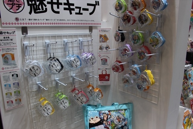 「ポケモン」「ドラえもん」のかわいいグッズから痛バッグまで！ショウワノートブース【おもちゃショー2017】