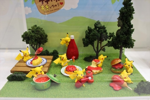 「おそ松さん」「ポケモン」のプチかわいいフィギュアが大集合！ リーメントブース【おもちゃショー2017】