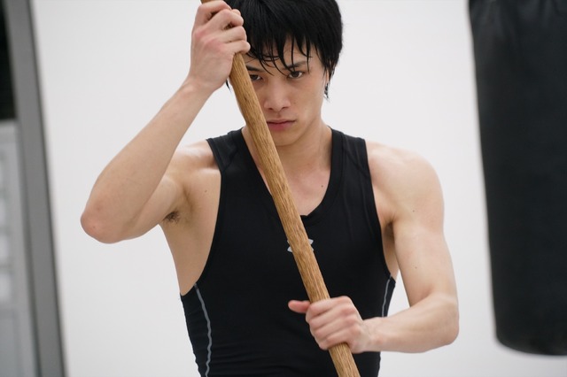 映画「東京喰種」 鈴木伸之演じる亜門鋼太朗のトレーニング写真が公開