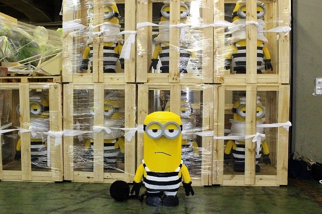 （C） UNIVERSAL STUDIOS