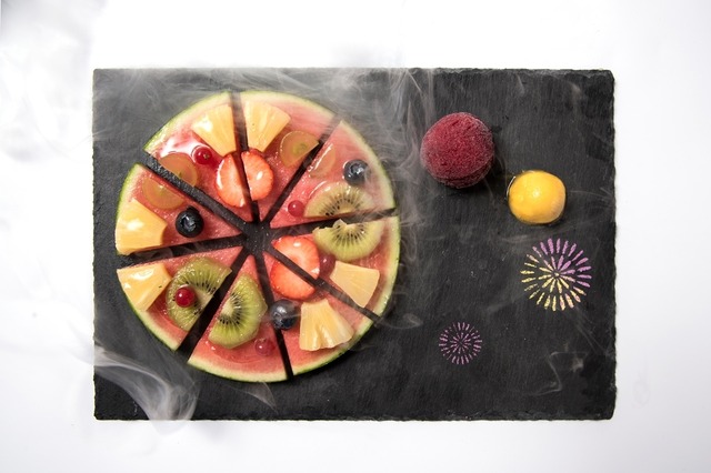 「打ち上げ花火、下から見るか？横から見るか？」池袋・名古屋でコラボカフェがオープン